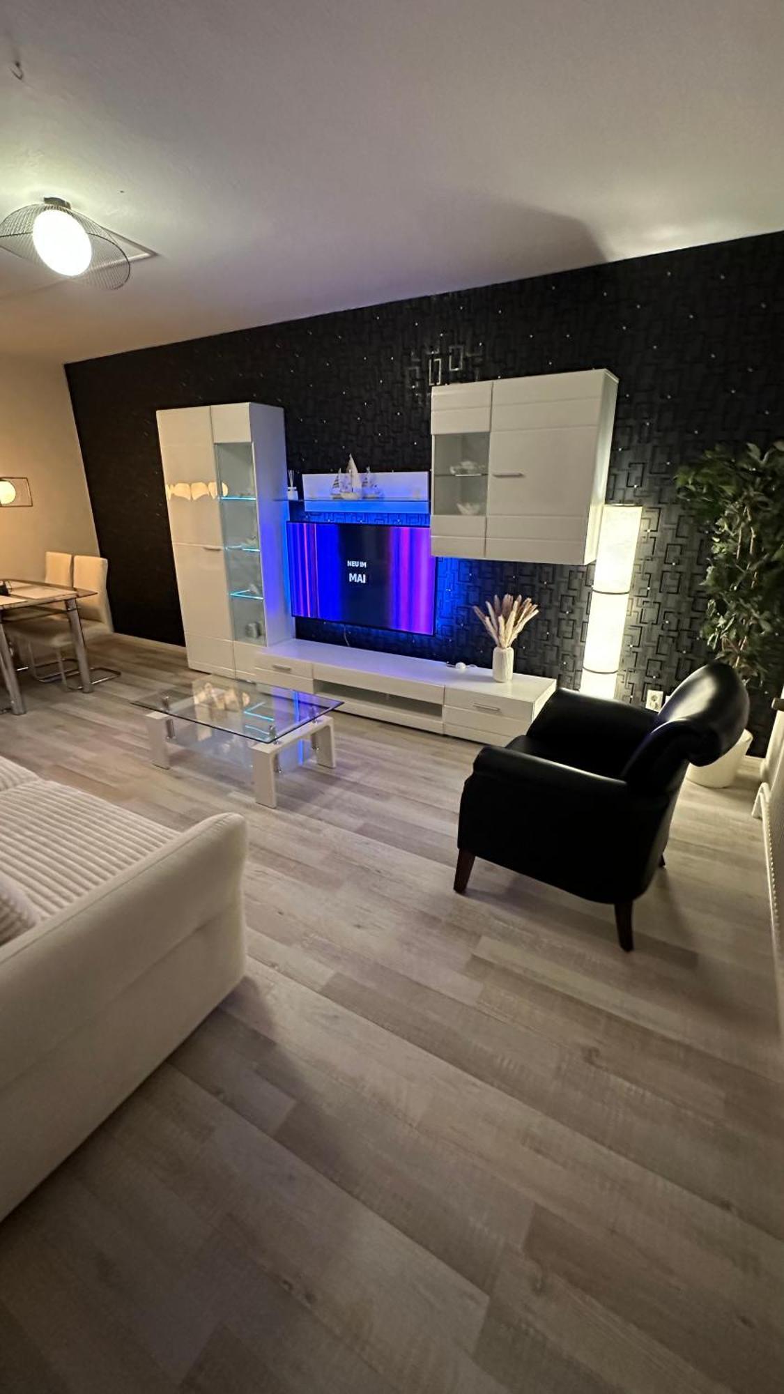 Fewo Am Deich 1 Zentral Mit Stadtblick Und Kontaktloser Check In Bremerhaven Esterno foto